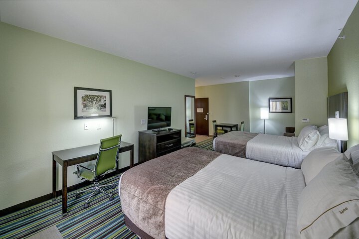 Room 18 of 32