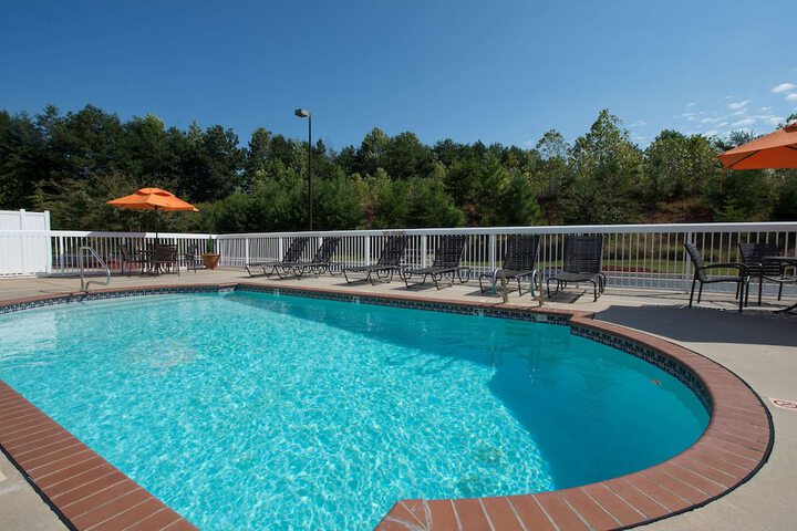 Pool 2 of 26