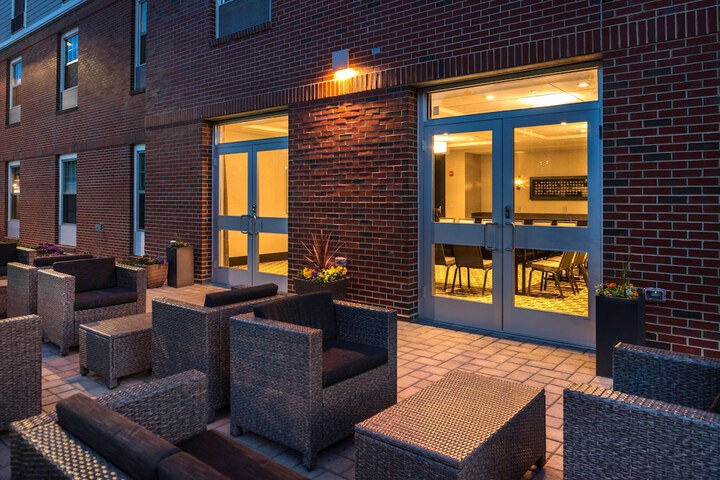 Terrace/Patio 47 of 48