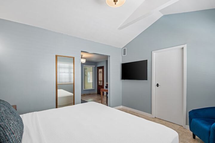 Room 18 of 31