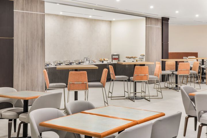 Breakfast/Coffee Service 50 of 62