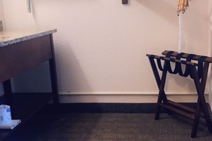 Room 36 of 61