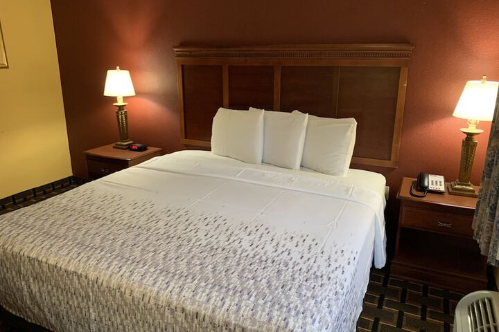 Room 23 of 43