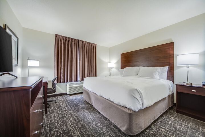 Room 44 of 76