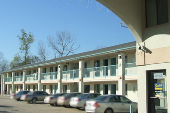 Hotel 4 of 28