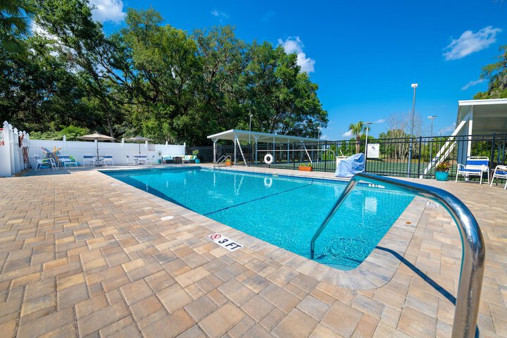Waters Edge RV Resort