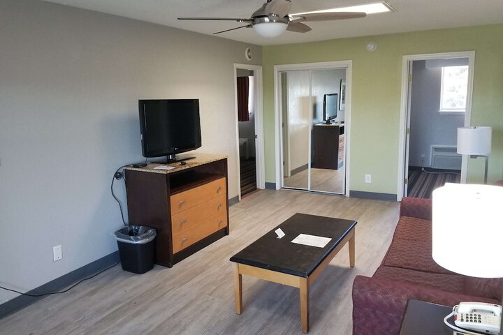 Room 36 of 48