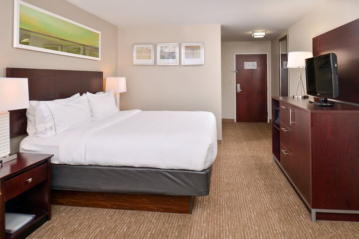 Room 18 of 38
