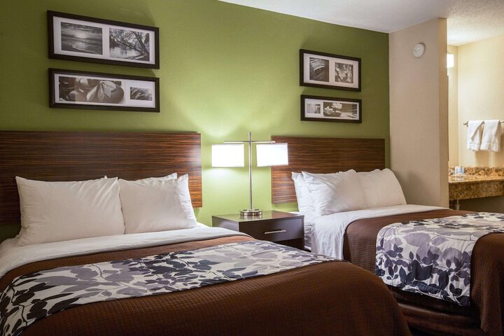 Room 14 of 20