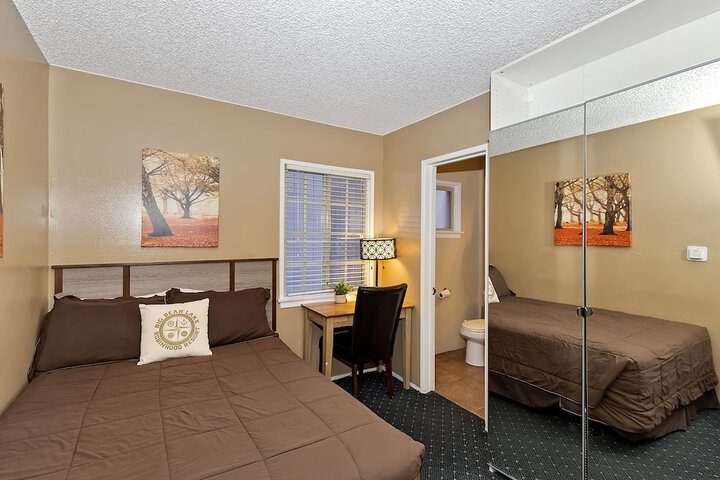 Room 60 of 85