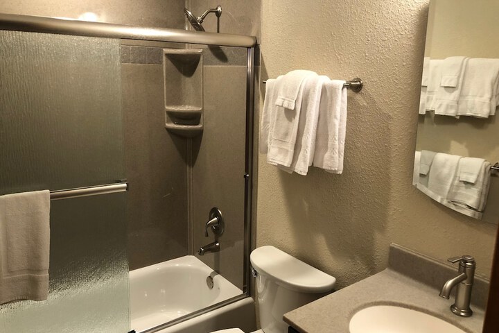 Buffalo Ridge 2 Bed Loft