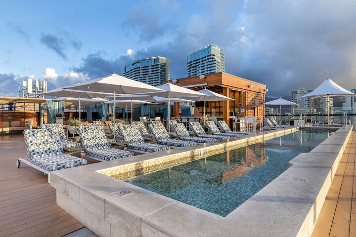 Pool 10 of 45