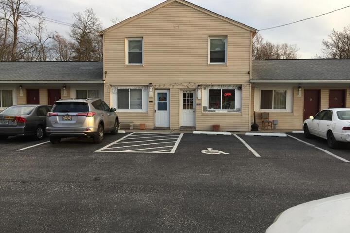 Colony Inn motel