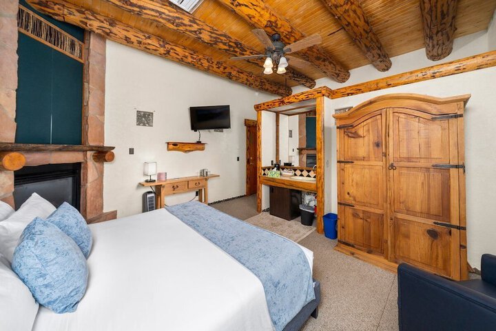 Chipeta Lodge