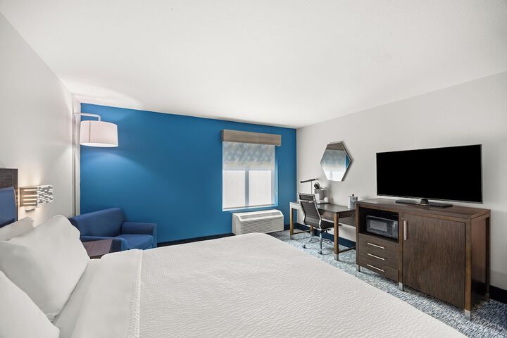 Holiday Inn Express Asheville Woodfin by IHG