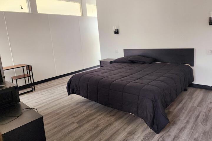 Room 25 of 25