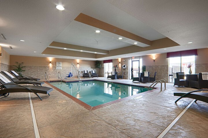 Pool 2 of 20