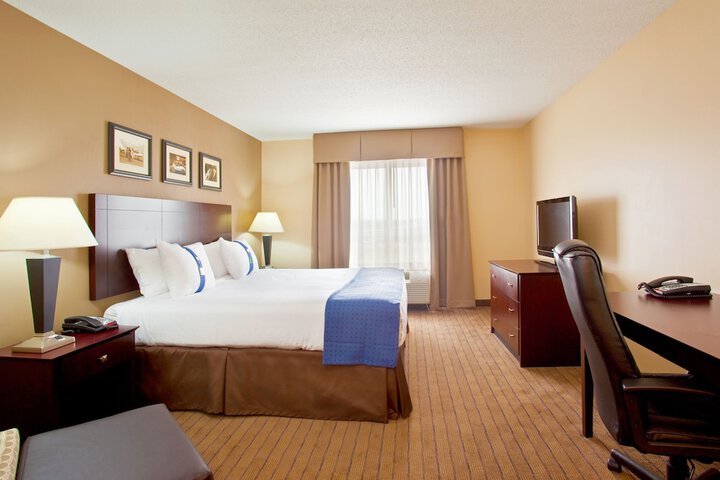 Holiday Inn Aurora North - Naperville by IHG