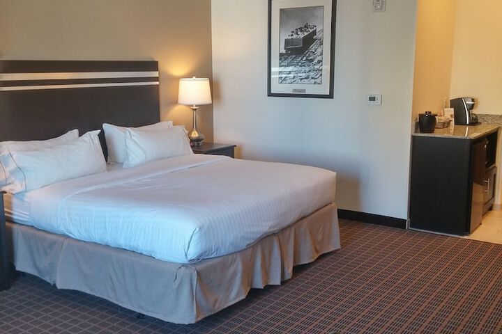 Holiday Inn Express & Suites Golden - Denver Area by IHG