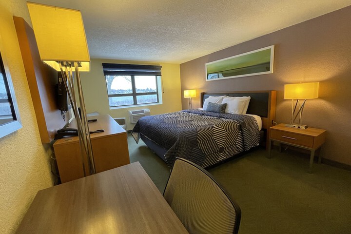 Room 26 of 81