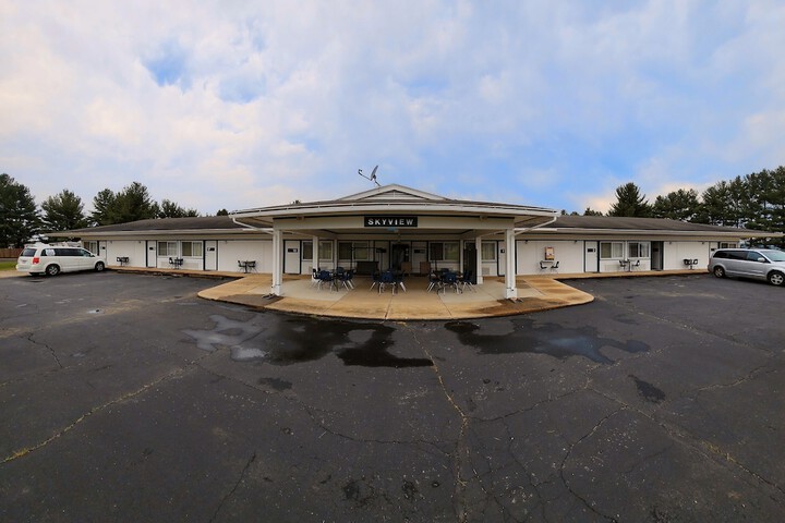 Hotel 2 of 35