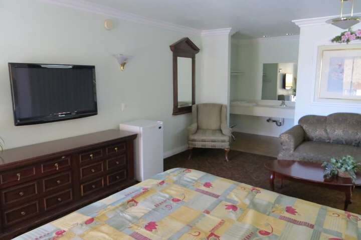 Room 30 of 48