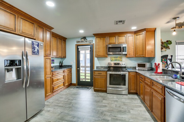 Private Dock Lanai: Bayou Retreat in Barataria!