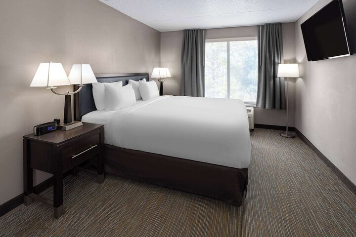 Room 16 of 30