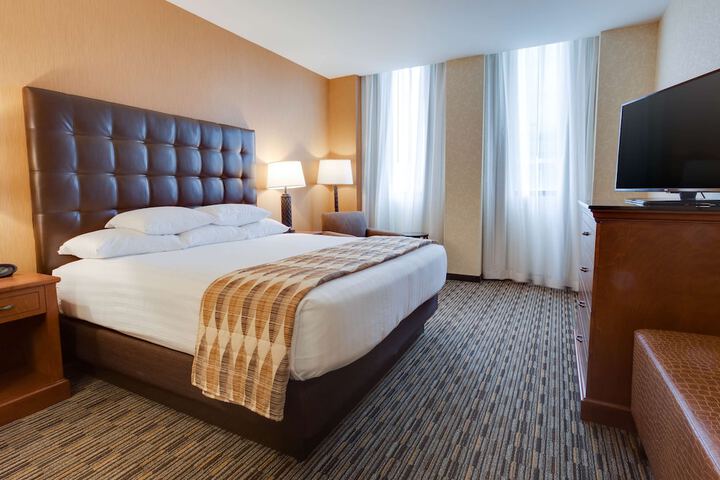 Room 10 of 67