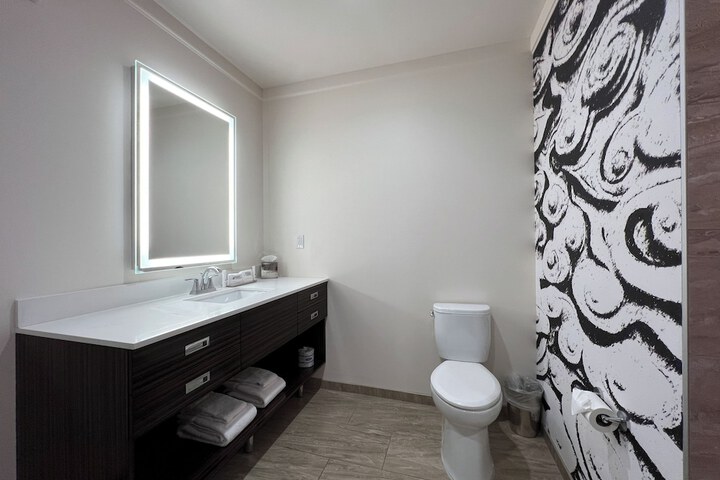 Room 18 of 54