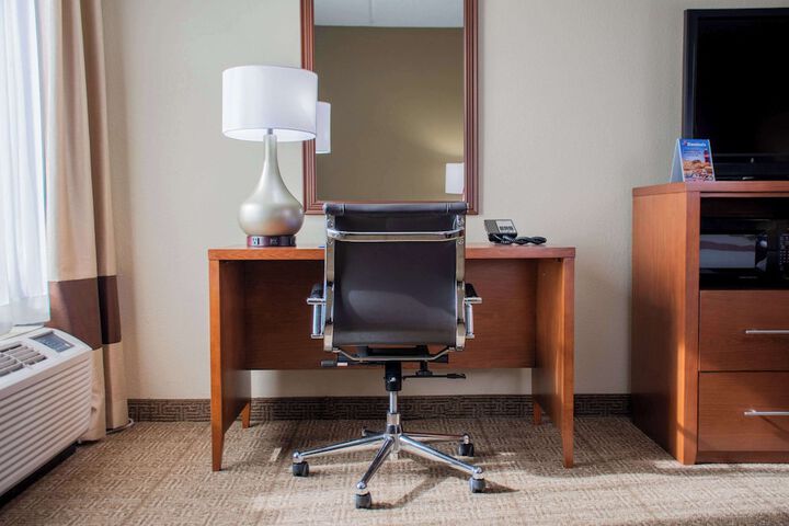 Room 14 of 35