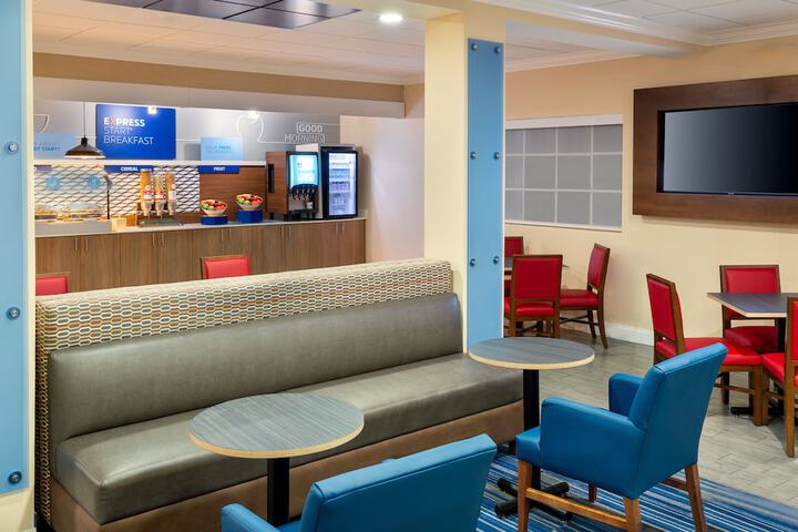 Holiday Inn Express & Suites Naples North - Bonita Springs by IHG