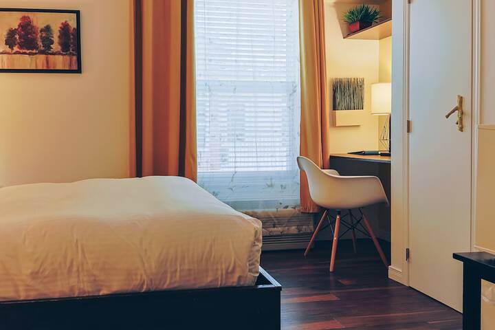 Room 63 of 102