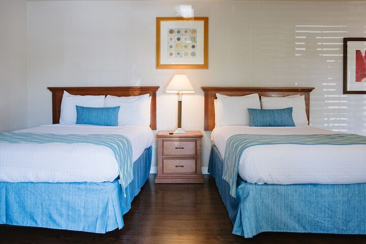 Room 32 of 49