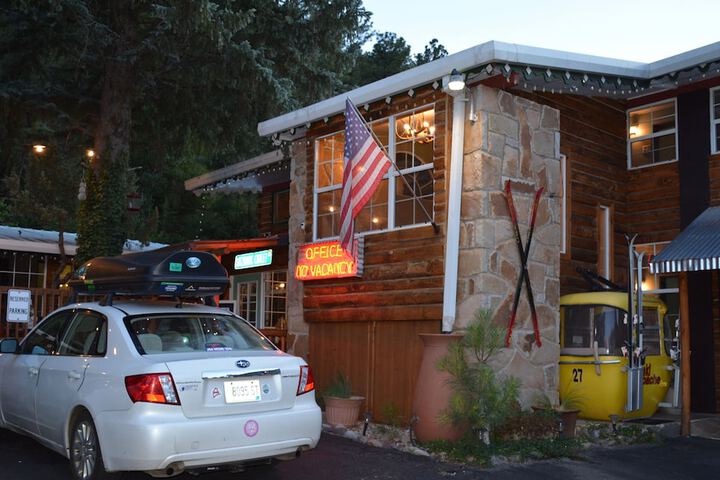Sitzmark Chalet Inn