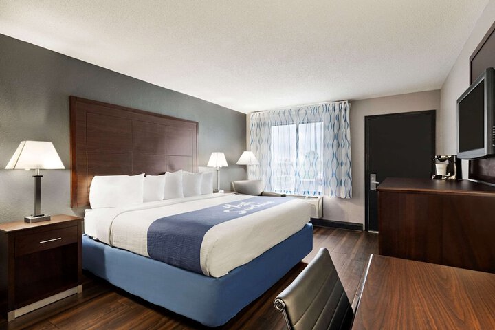 Room 20 of 25
