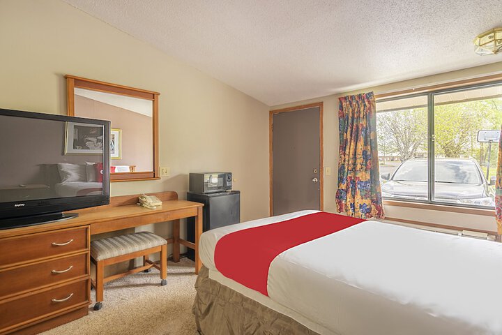 Room 22 of 38