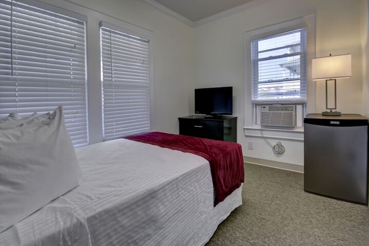 Room 44 of 65