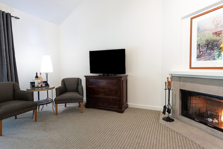 Room 44 of 61