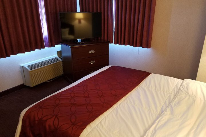 Room 15 of 25