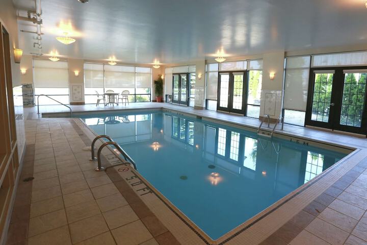 Hampton Inn & Suites by Hilton Laval