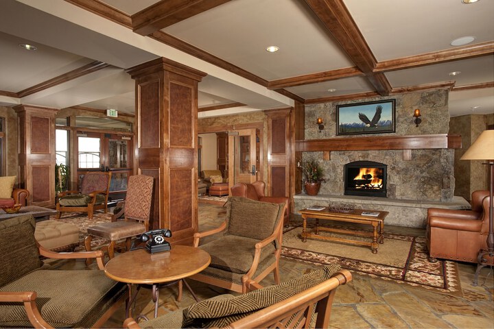 Hotel Interior 41 of 178
