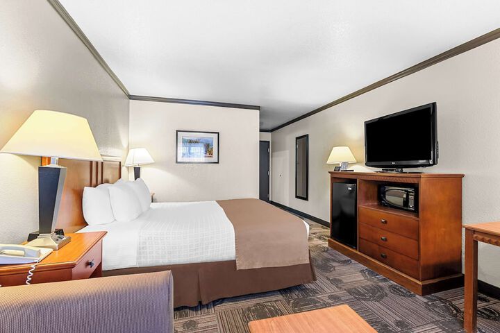 Room 18 of 29