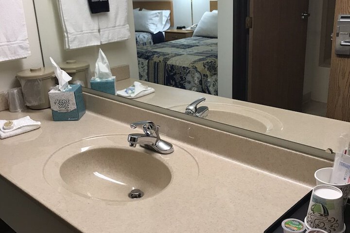 Room 13 of 16