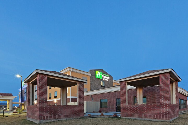 Hotel 4 of 41