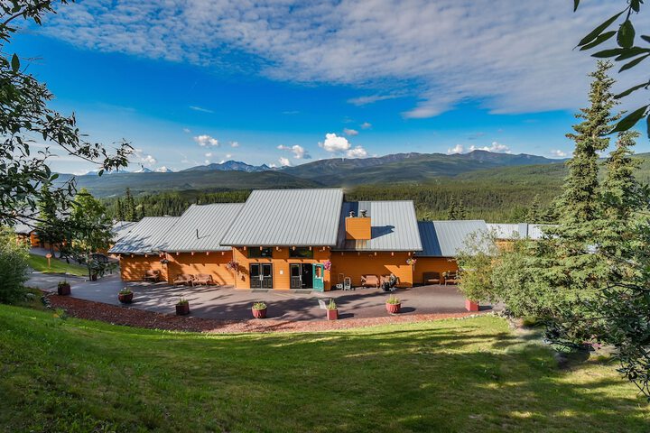 Denali Bluffs Hotel
