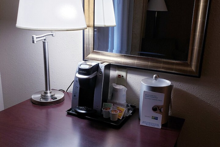 Breakfast/Coffee Service 42 of 50