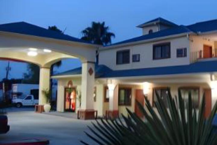 Hotel 4 of 23