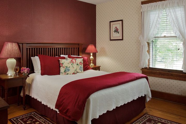 The White Oak Inn