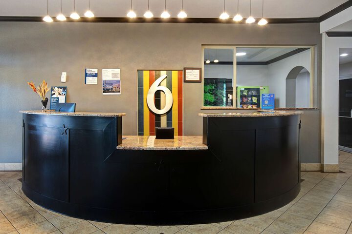 Motel 6 Fort Worth TX – I-35 & I-20